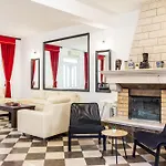 Stone House Dragan In The Very Center, With Pool Table, Two Balconies And The Sea View * Bol