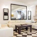 Сasa de vacaciones Stone House Dragan In The Very Center, With Pool Table, Two Balconies And The Sea View Bol