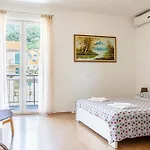 Stone House Dragan In The Very Center, With Pool Table, Two Balconies And The Sea View *