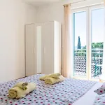 Сasa de vacaciones Stone House Dragan In The Very Center, With Pool Table, Two Balconies And The Sea View *