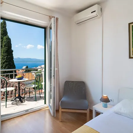Holiday home Stone House Dragan In The Very Center, With Pool Table, Two Balconies And The Sea View *