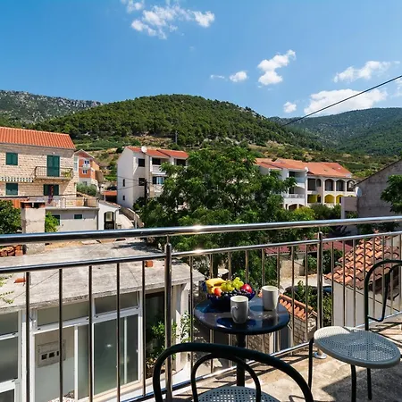 Stone House Dragan In The Very Center, With Pool Table, Two Balconies And The Sea View *