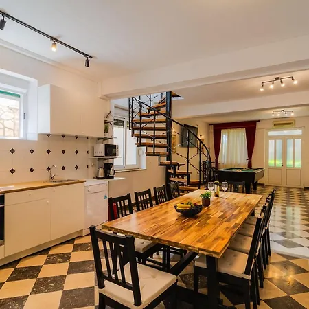 Stone House Dragan In The Very Center, With Pool Table, Two Balconies And The Sea View Holiday home *