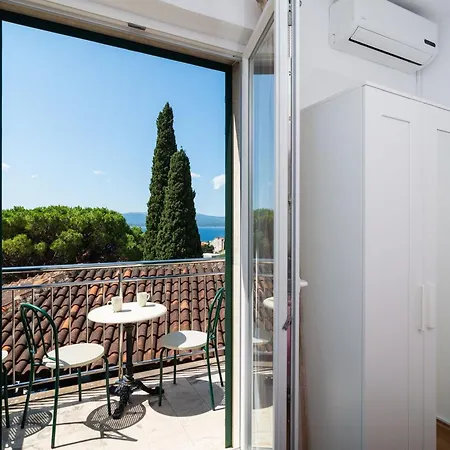 Stone House Dragan In The Very Center, With Pool Table, Two Balconies And The Sea View *