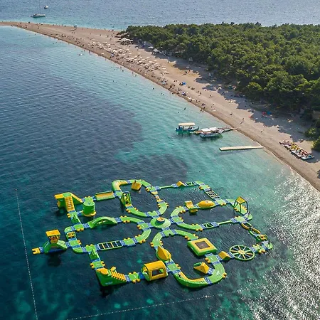 Stone House Dragan In The Very Center, With Pool Table, Two Balconies And The Sea View * Bol