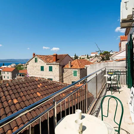 Stone House Dragan In The Very Center, With Pool Table, Two Balconies And The Sea View Holiday home
