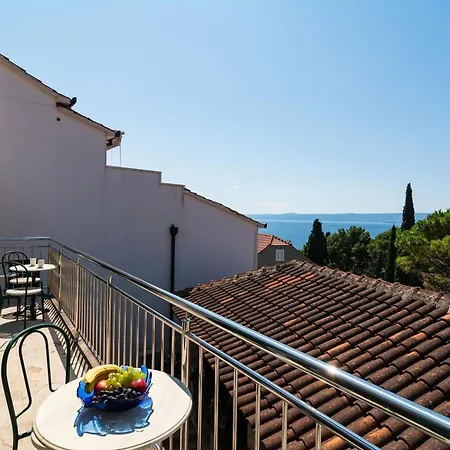 Stone House Dragan In The Very Center, With Pool Table, Two Balconies And The Sea View