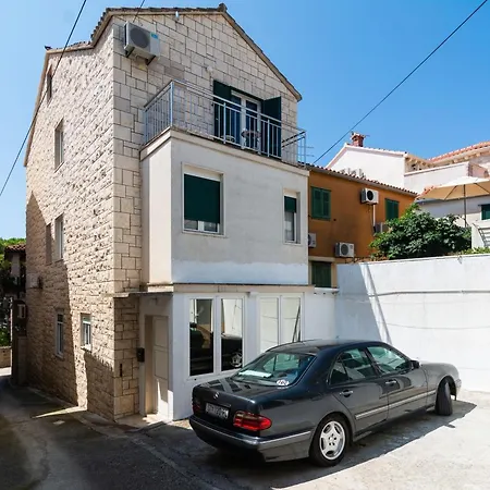 Stone House Dragan In The Very Center, With Pool Table, Two Balconies And The Sea View Holiday home
