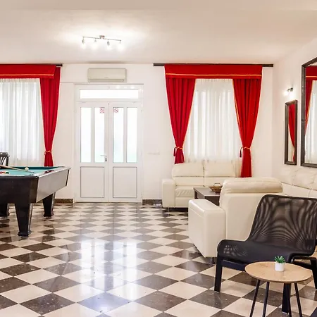 Holiday home Stone House Dragan In The Very Center, With Pool Table, Two Balconies And The Sea View