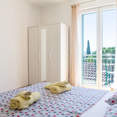 Holiday home Stone House Dragan In The Very Center, With Pool Table, Two Balconies And The Sea View *